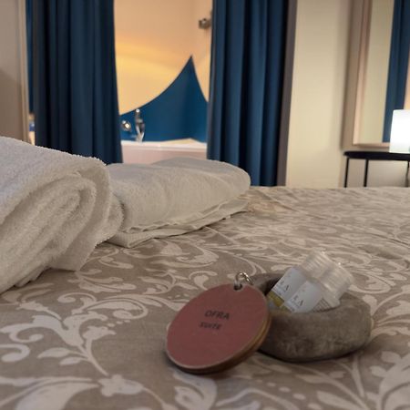 Bracco Rooms & Suites - Boutique Hotel Nel Centro Storico Di Matera Bagian luar foto